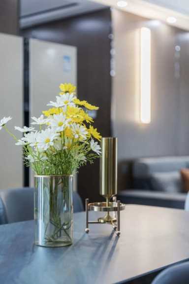 家居装饰图片 效果图,现代风格家居装饰图片效果分享插图25 案例分享 | 93㎡现代简约:黑白灰+原木色,温柔无争岁月静好