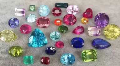 开水晶饰品店需要多少钱？利润高吗？如何开好一家水晶饰品店？