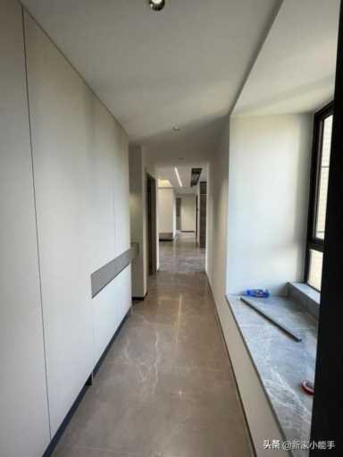 现代简约装修效果图,房子装修哪个颜色最高档插图1 建筑面积125平新房,装修现代简约风格,还没家具先分享一下!