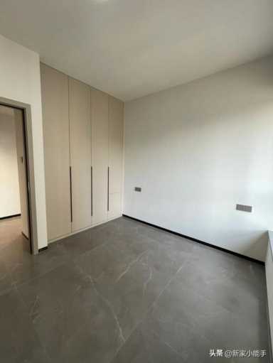 现代简约装修效果图,房子装修哪个颜色最高档插图13 建筑面积125平新房,装修现代简约风格,还没家具先分享一下!