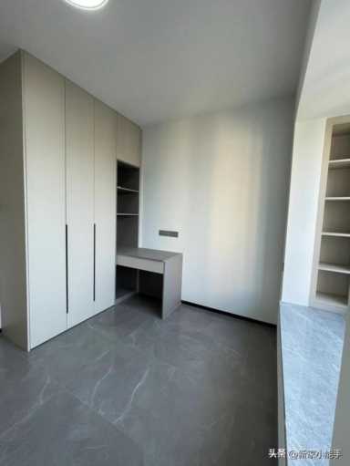 现代简约装修效果图,房子装修哪个颜色最高档插图11 建筑面积125平新房,装修现代简约风格,还没家具先分享一下!