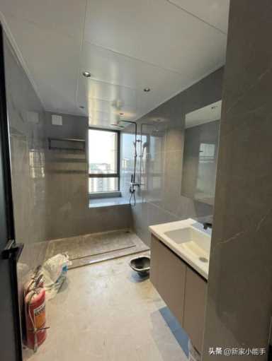 现代简约装修效果图,房子装修哪个颜色最高档插图17 建筑面积125平新房,装修现代简约风格,还没家具先分享一下!