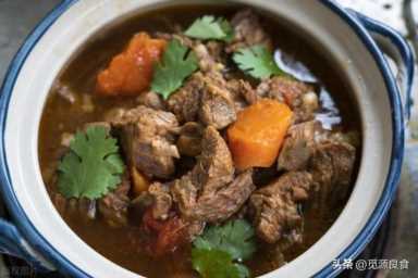 牛肉怎么做好吃,如何做出美味可口的牛肉菜肴插图3 炖牛肉,记住6点小窍门,软烂不塞牙,香嫩没腥味,老人也能嚼动