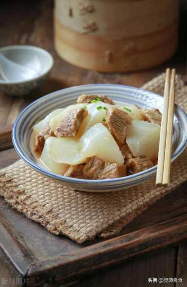 牛肉怎么做好吃,如何做出美味可口的牛肉菜肴插图9 炖牛肉,记住6点小窍门,软烂不塞牙,香嫩没腥味,老人也能嚼动