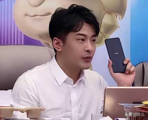 辛巴带货一晚上最多能挣多少，辛巴复出直播销售额