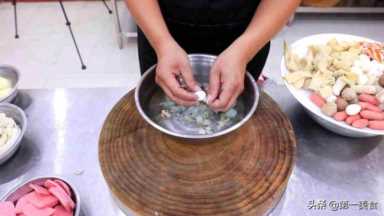 厨师长分享家常麻辣香锅做法，配方独特口味地道，全是干货请收藏