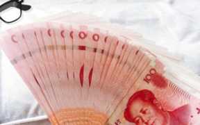 个税按年和按月征收的不同,个税按年度扣除